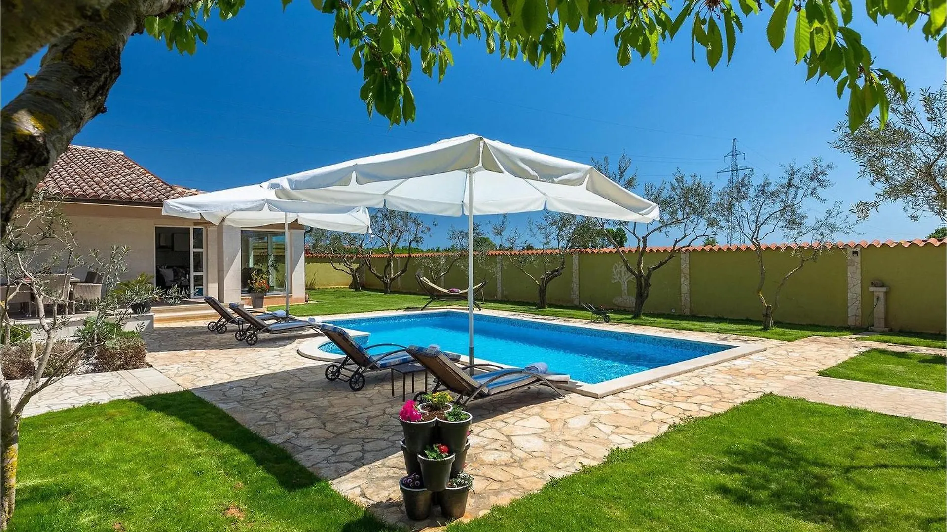 Villa Zafirah Pula